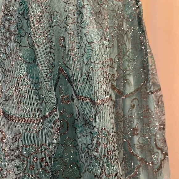 Morgan & Co Juniors SIZE 7/8 strapless FORMAL Dress - Picture 7 of 10